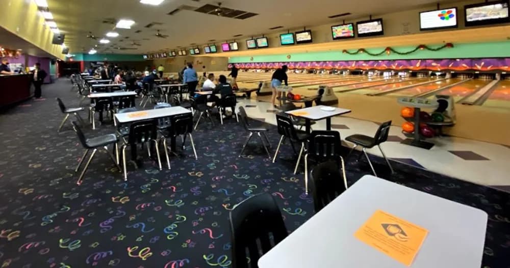 Emerald Bowl — documentary venue view.