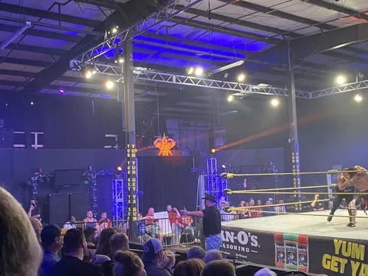 Hotpoint Davis Arena — documentary venue view.