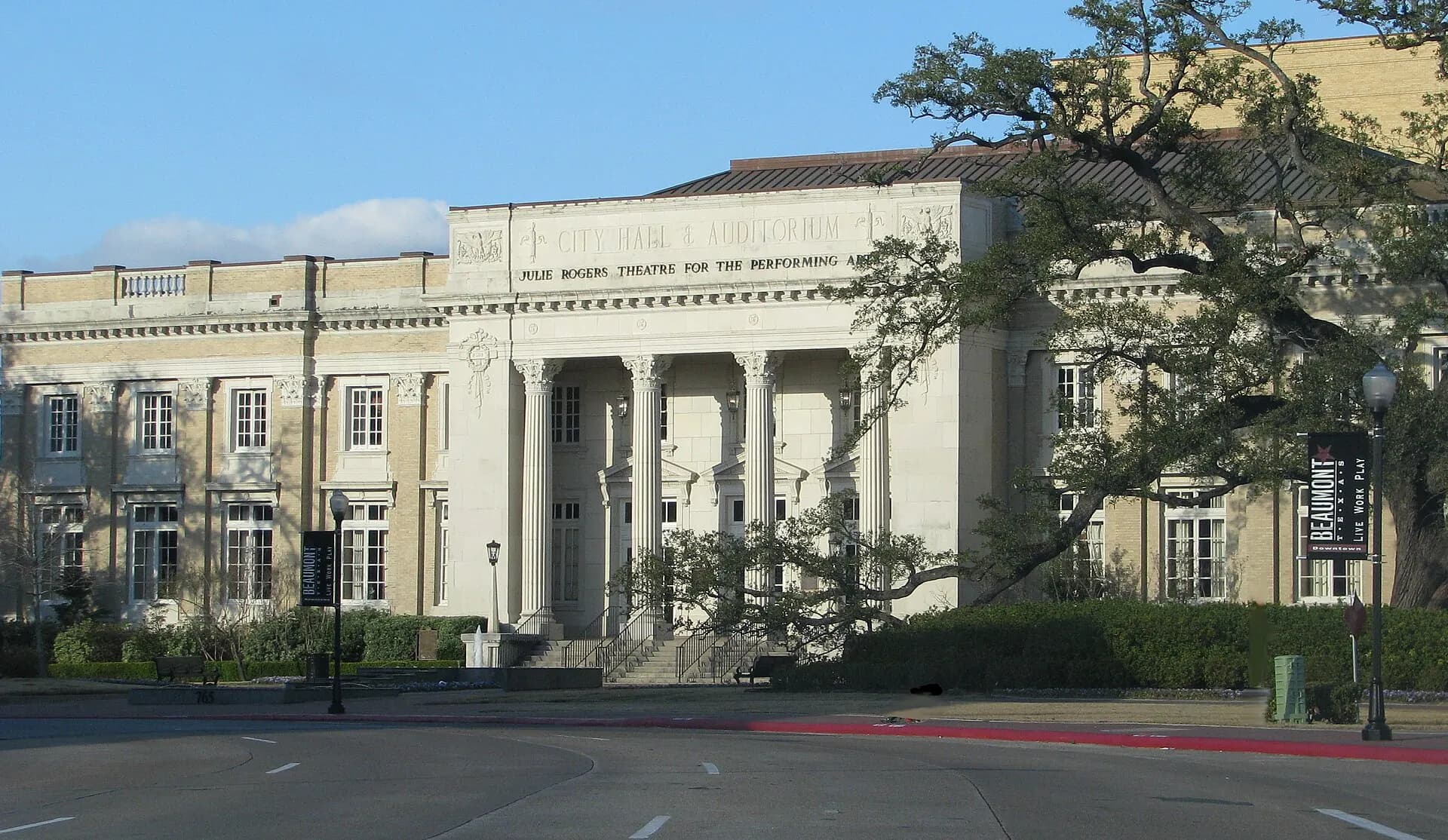 Exterior view at Julie Rogers Theatre in Beaumont, TX