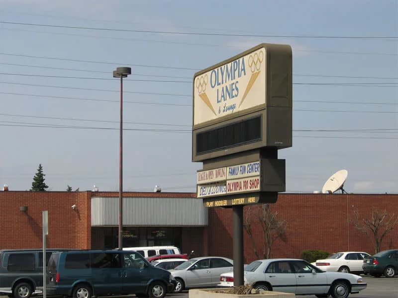 Olympia Lanes — documentary venue view.