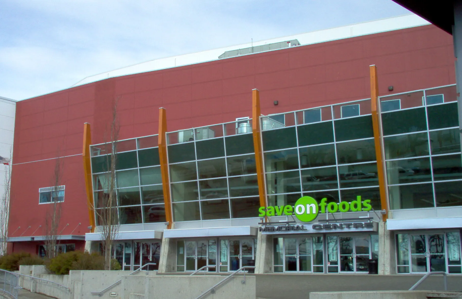 Full exterior and entrance of Save-On-Foods Memorial Centre in Victoria