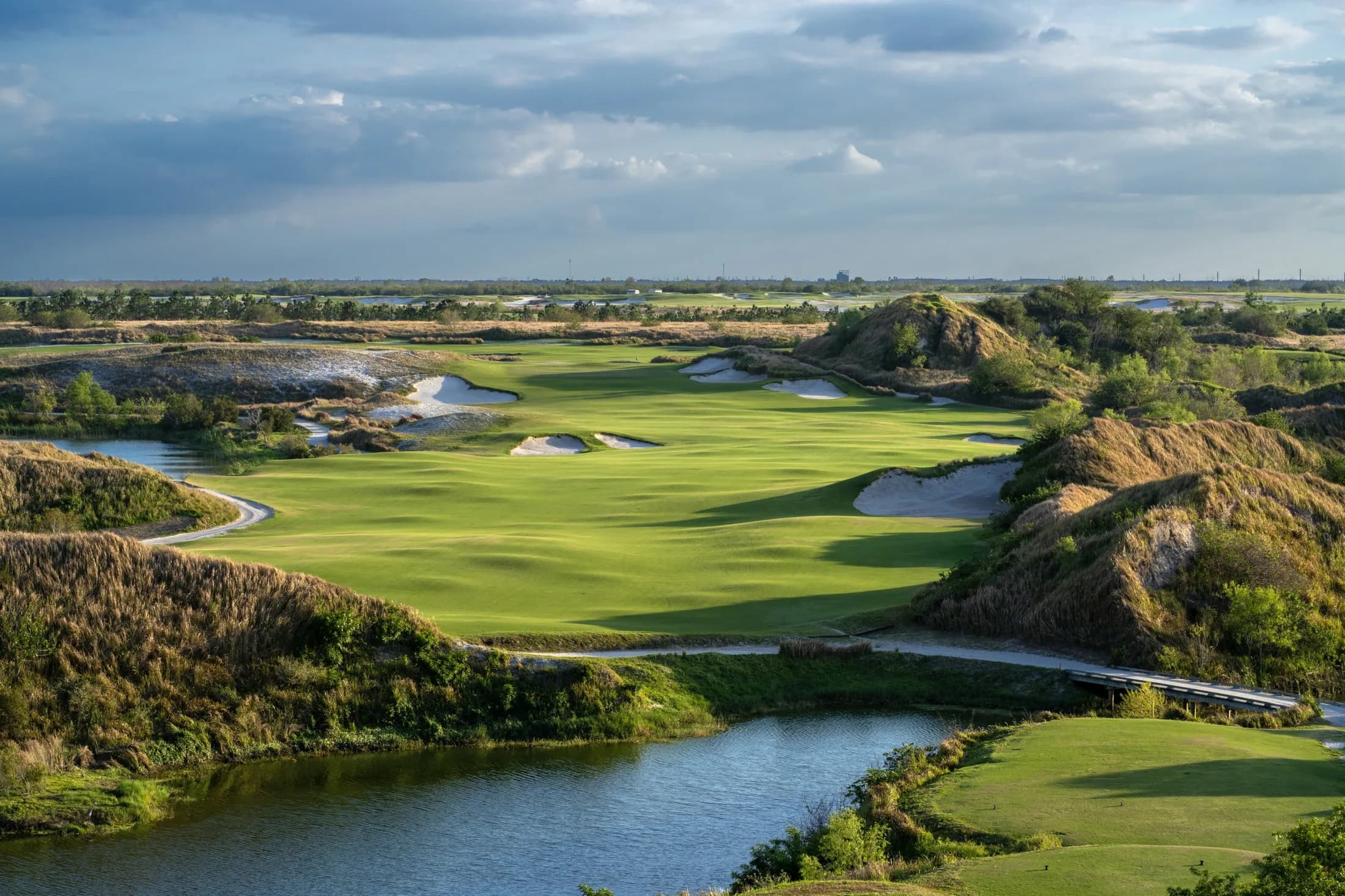 First hole at Streamsong Red.