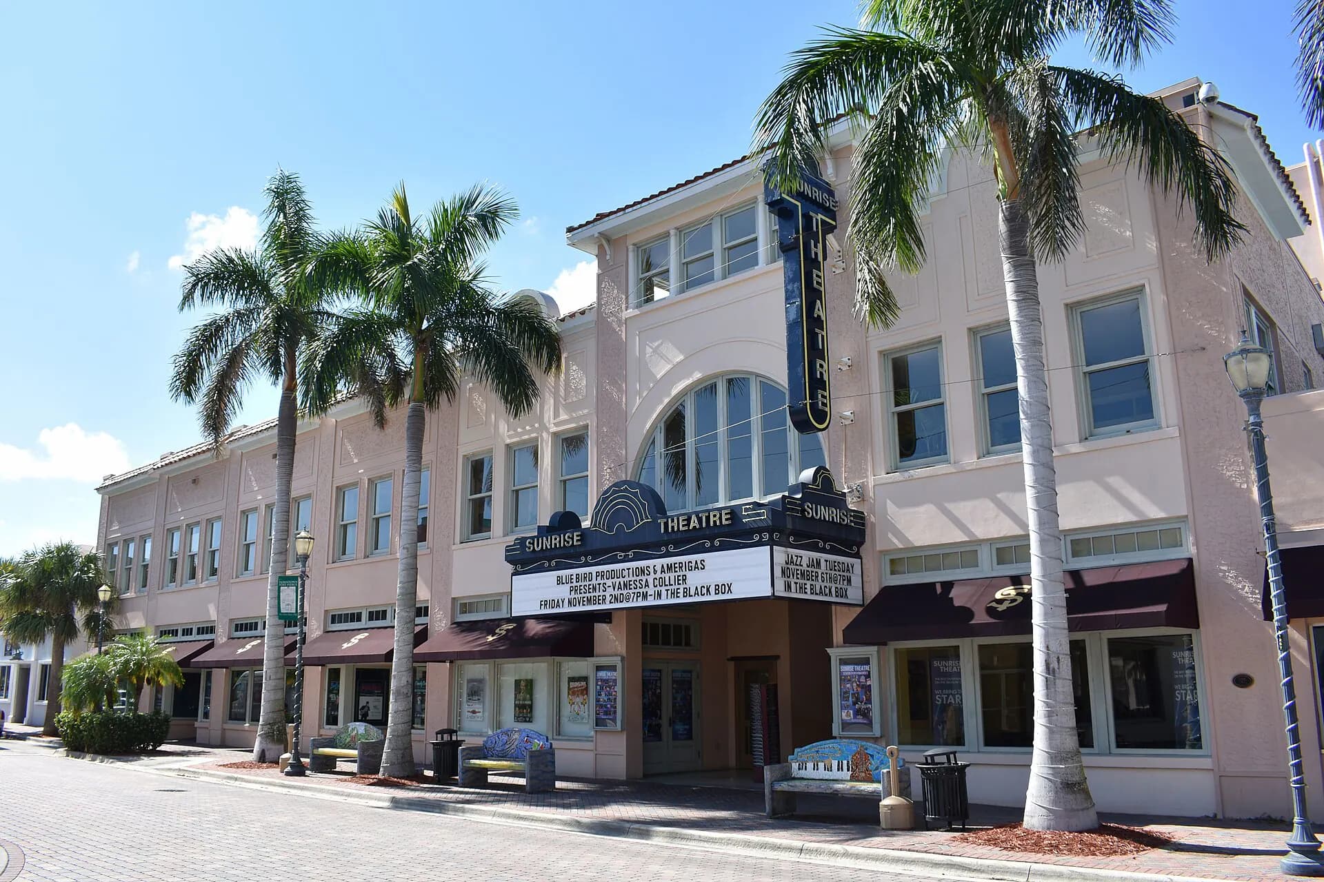 Sunrise Theatre exterior and marquee in Fort Pierce