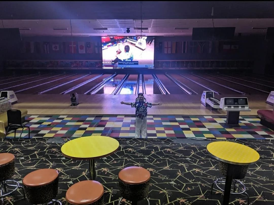 Thunderbowl Lanes — documentary venue view.