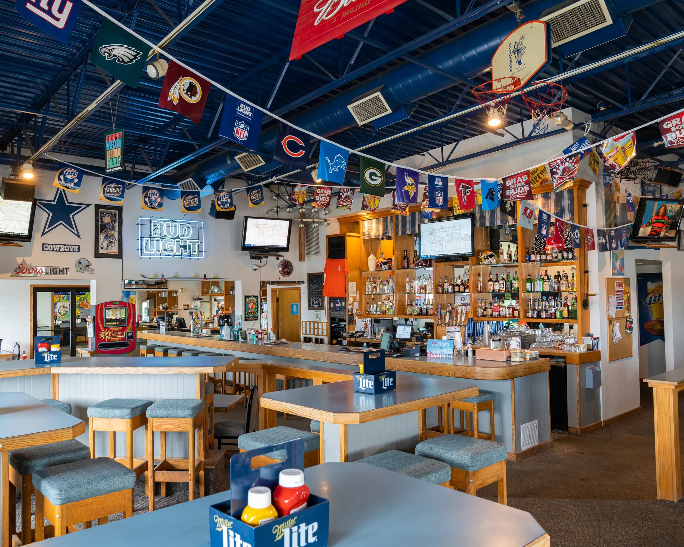 Westy's Garden Lanes — documentary venue view.